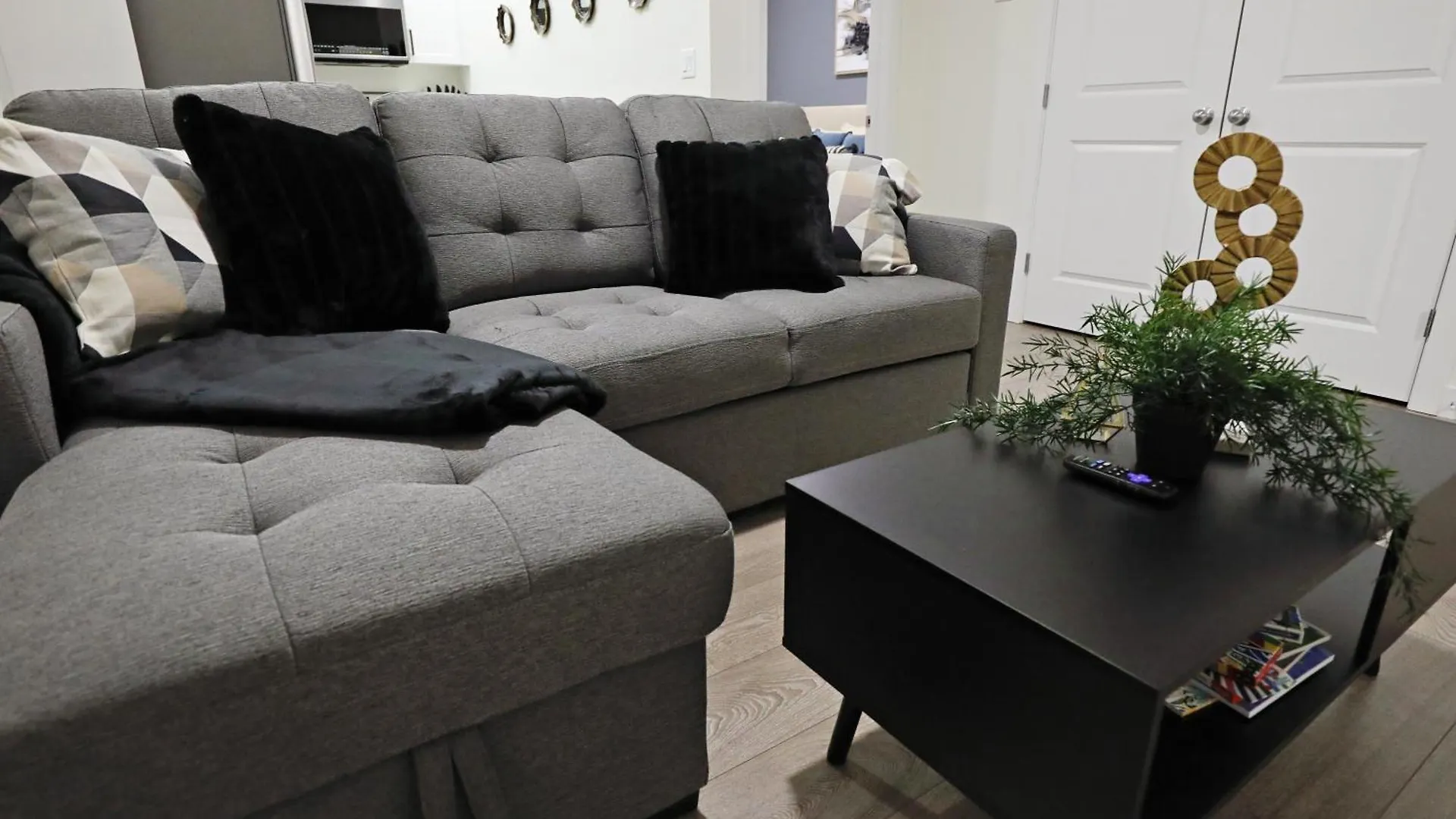 Holiday home Elegant Escape With King Bed, Long Stays, Wem, Disney Edmonton